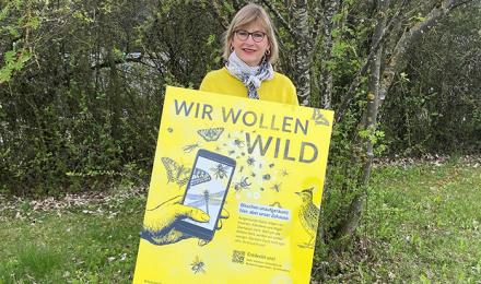 Eva Stengel mit Miniwildnis Poster
